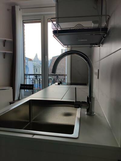 Location appartement studio Paris 18e