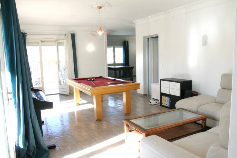 Laroque (34190)