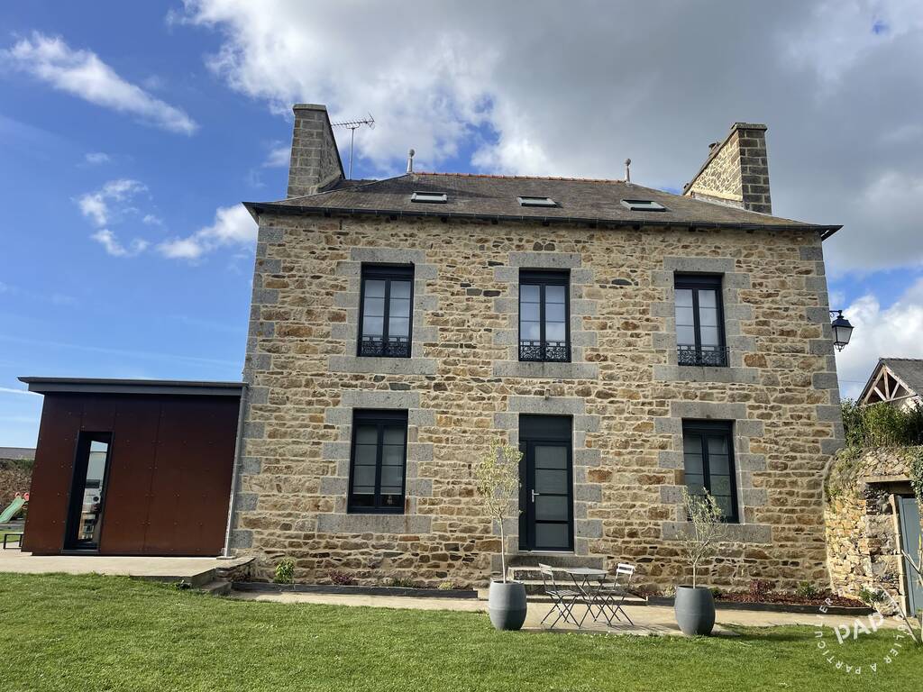Maison 12 pièces 225 m² · à Lanvollon · 225 m² · 429 000 €