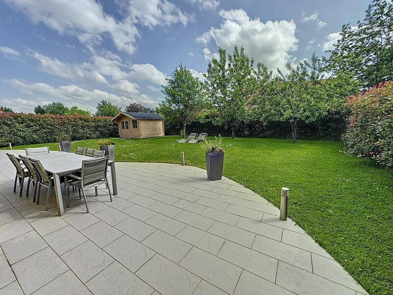Jolie Demeure Familliale Avec Jardin