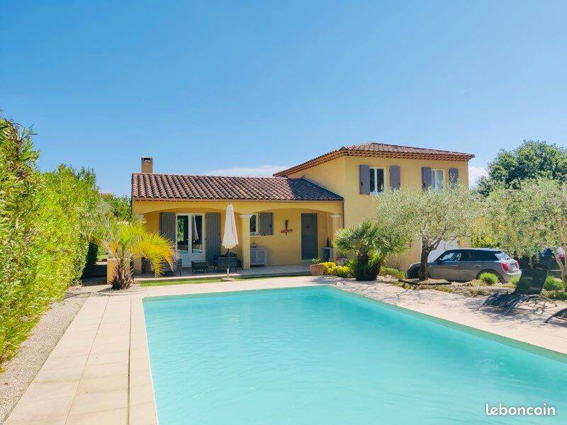 Pierrevert (04860)