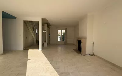 Chantilly (60500)