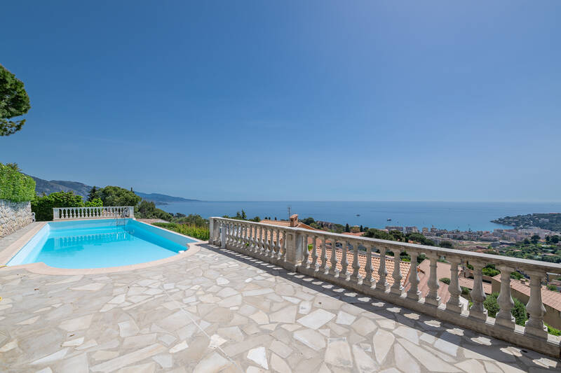 Roquebrune-Cap-Martin (06190)