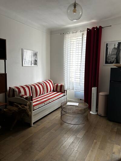 Location appartement 2 pièces Paris 18e