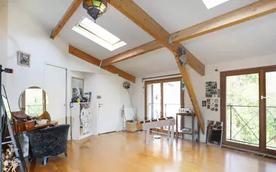 Rare À Montreuil Grande Maison Sur Jardin Arboré