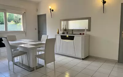 Maison 6 pièces 143 m² · à Poulx · 143 m² · 445 000 €