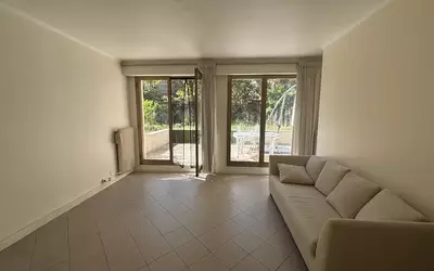 Appartement 2 pièces 56 m² · à Paris 16e · 56 m² · 710 000 €