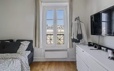 Paris 11E