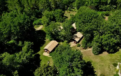 Domaine 2 Maisons + 5 Gites 495 M2