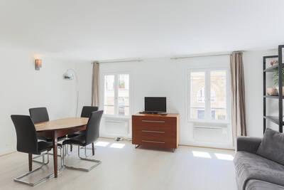 Location appartement studio Paris 4e