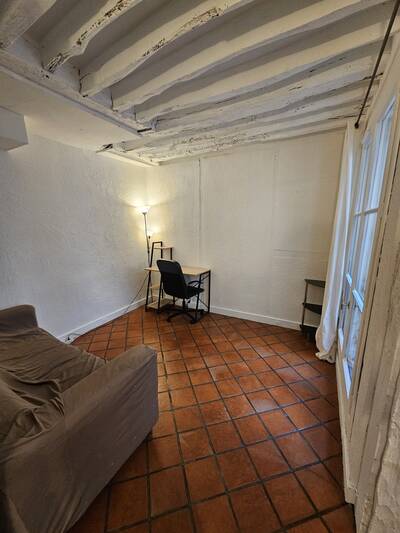 Location appartement studio Paris 4e