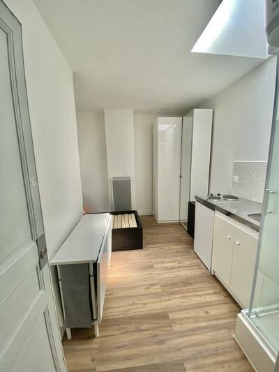 Location appartement studio Paris 17e