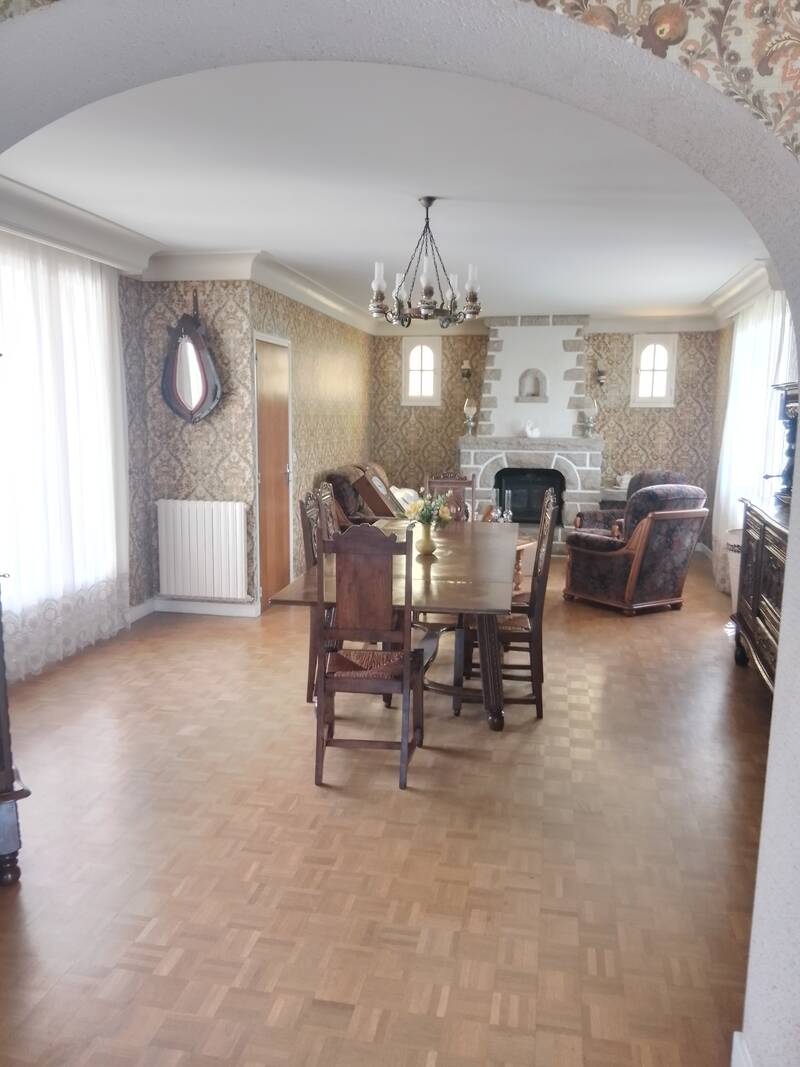 Plouguenast (22150)
