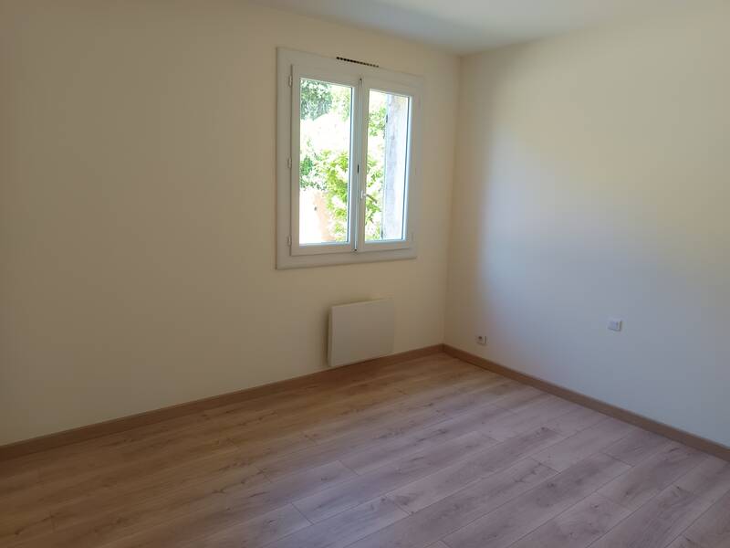 Tresques (30330)