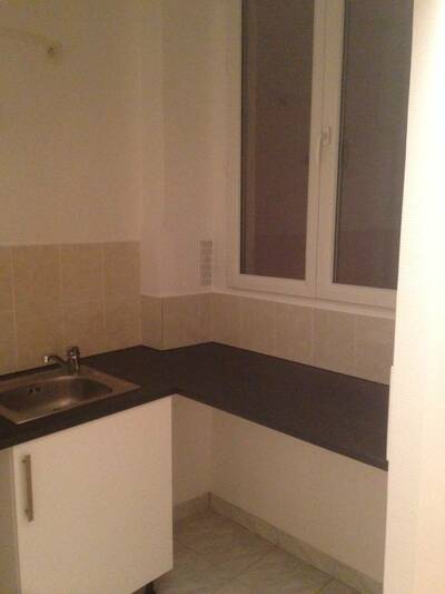 Location appartement studio Paris 18e