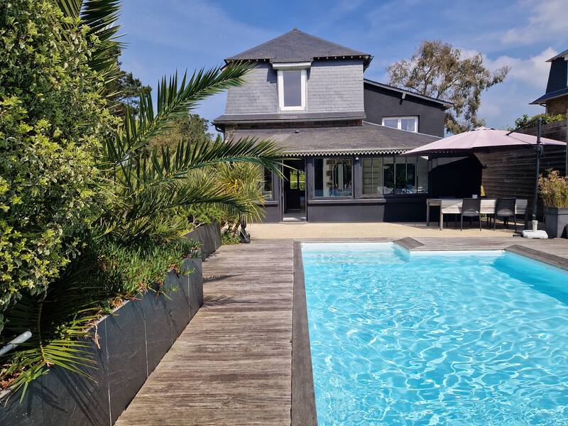 Dinard (35800)