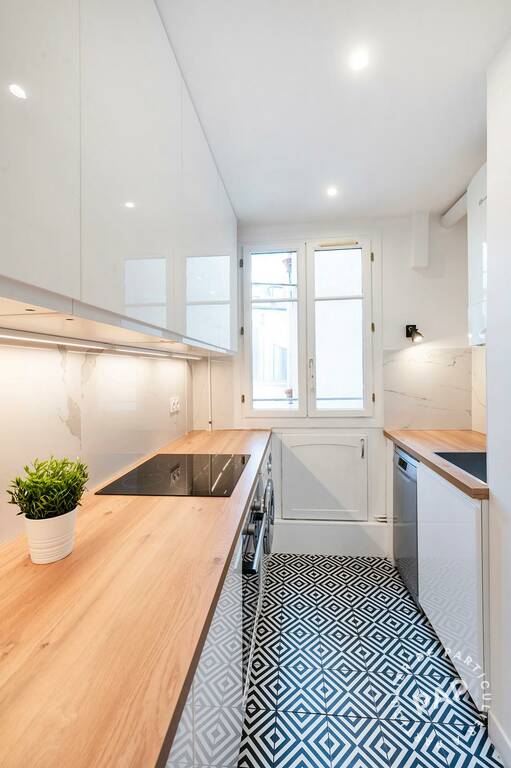 Appartement a louer paris-18e-arrondissement - 3 pièce(s) - 51 m2 - Surfyn