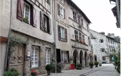 Mur-De-Barrez (12600)