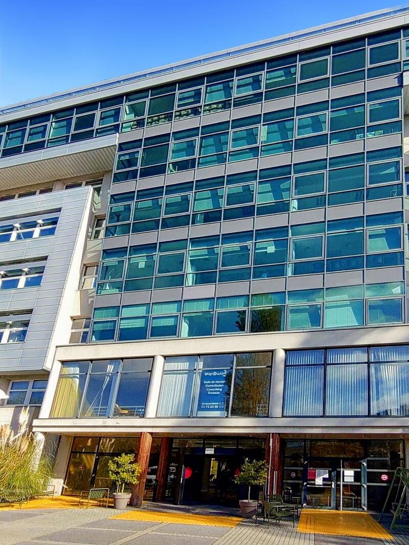 Bureaux, local professionnel Massy - 8&nbsp;m² - 469&nbsp;&euro;