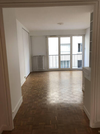 Location appartement 3 pièces Paris 18e