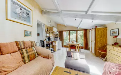 + Annexe L'isle-Sur-La-Sorgue (84800)