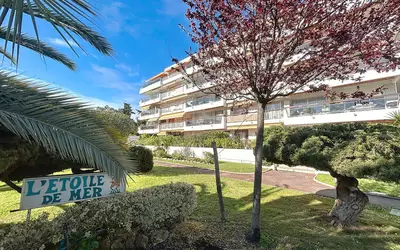 Vallauris (06220)
