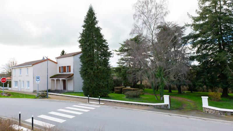 Clessé (79350)