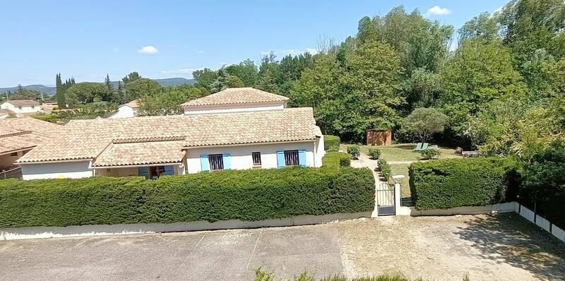 Roaix (84110)