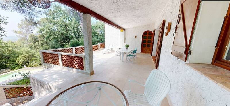 Roquefort-Les-Pins (06330)