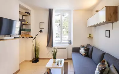 Apt (84400)