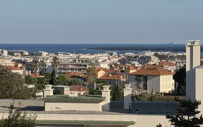 Cannes (06150)