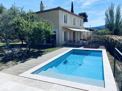 Vente maison 5 pièces Saint-Zacharie (83640)