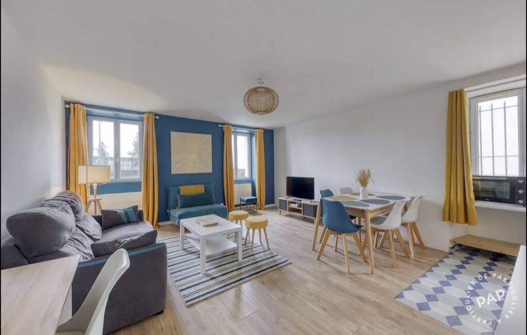 Location meublée appartement 2 pièces 45 m² Saint-Cyr-L'école (78210)