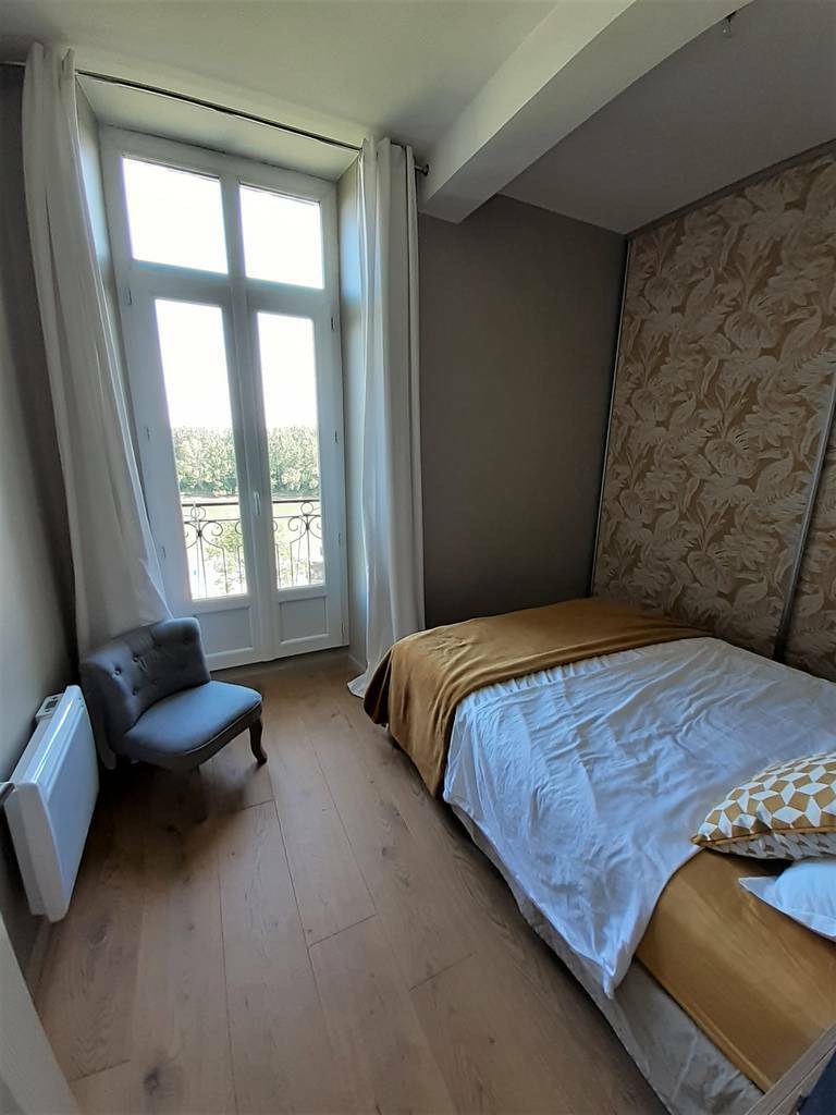 Castets-En-Dorthe (33210)