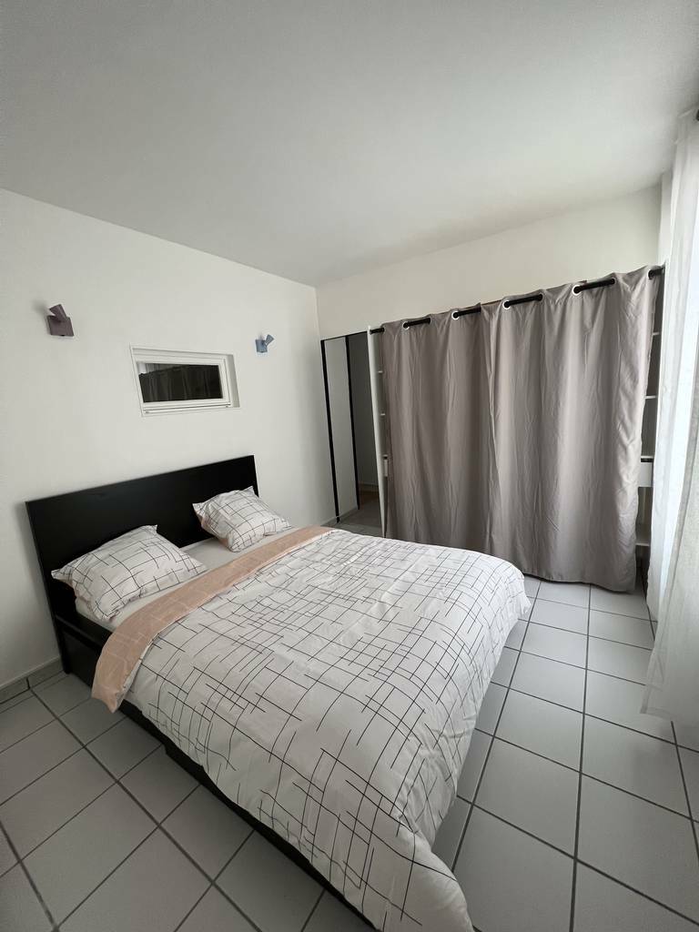 Rouen (76000)