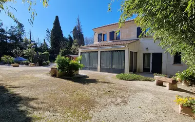 Arles (13104)