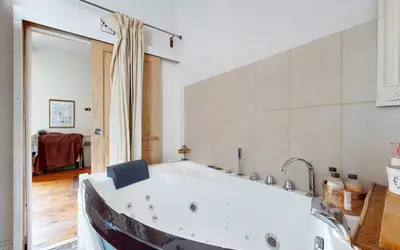 Familiale 5 Chambres – 800 M² Terrain - Proche Lyon