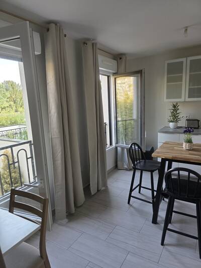 Location appartement studio Noisy-le-Grand (93160)