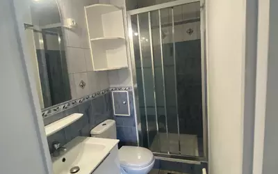 Fréjus (83600)