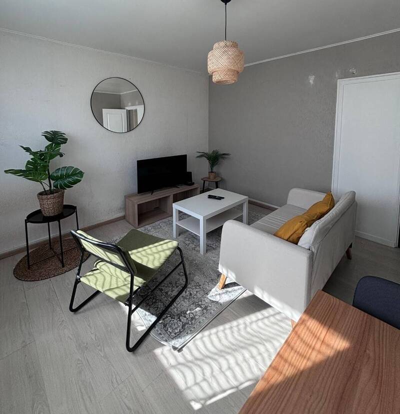 Nantes (44000)