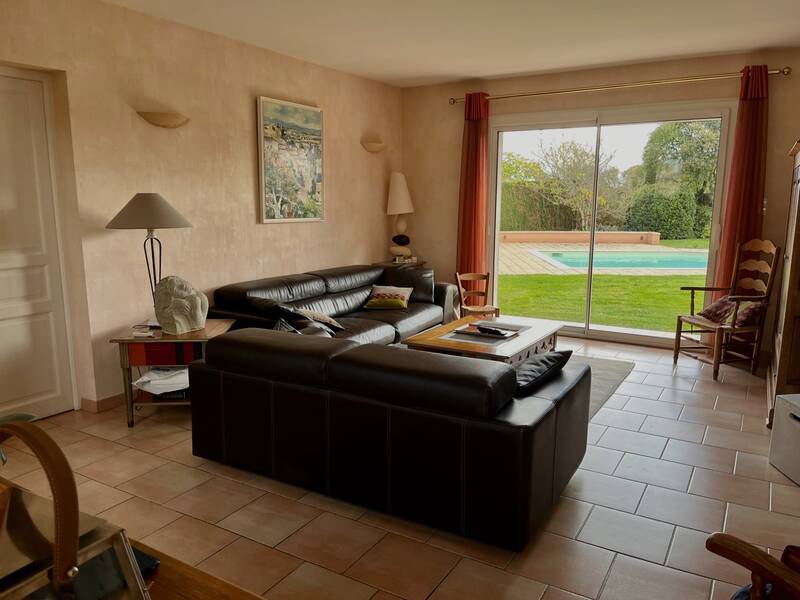 Valence (82400)