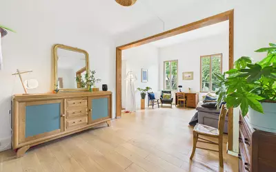 Bègles-Jolie Échoppe Avec Jardin De 283M2-