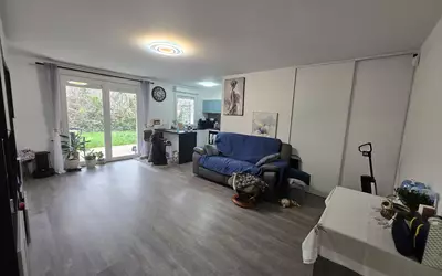 Vaujours (93410)- Terrasse Et Jardin Privatif