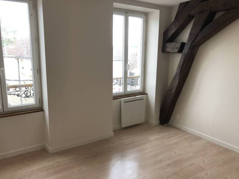 Nemours (77140)