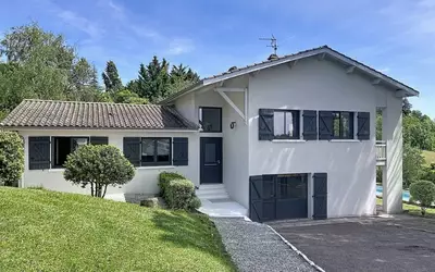 Latresne (33360)