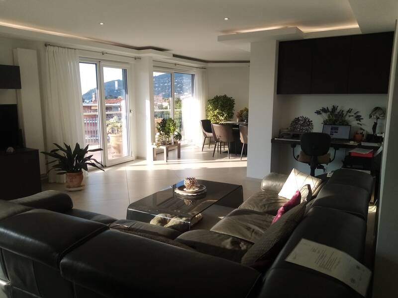 , Terrasse De 100M², Mandelieu-La-Napoule (06210)