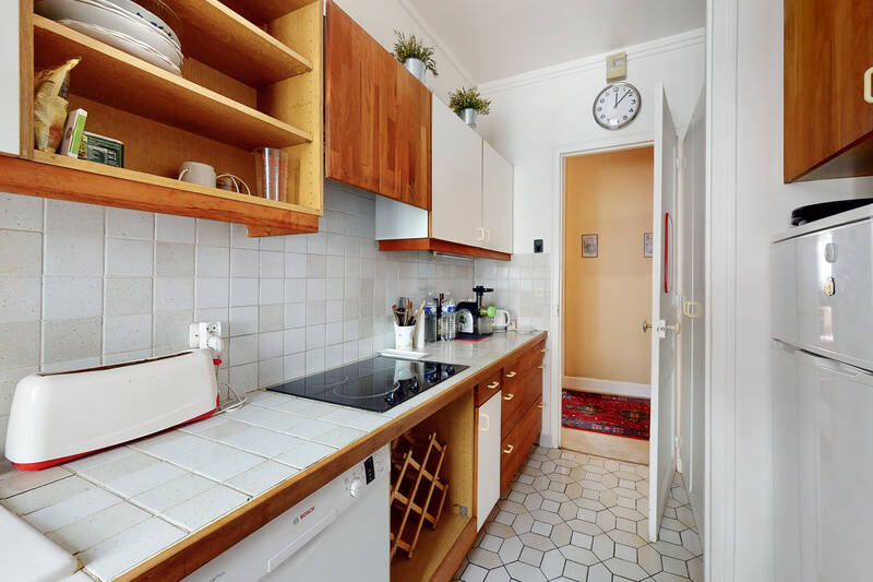 Paris 16E + Chambre De 8.67 M²