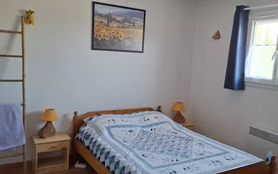 Fréjus (83600)