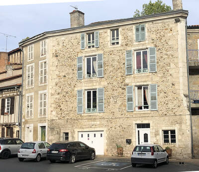 Vente maison 10 pièces Nontron (24300)