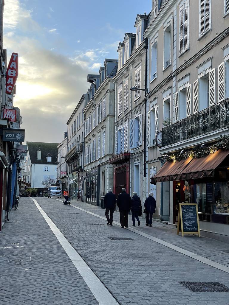Chartres (28000)